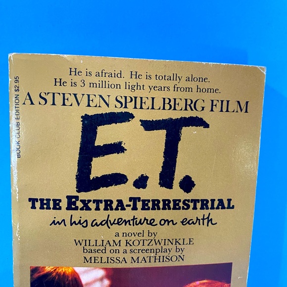E.T. THE EXTRA TERRESTRIAL VTG 1982 A STEVEN SPIELBERG FILM PAPERBACK BOOK 244p. - Picture 3 of 13